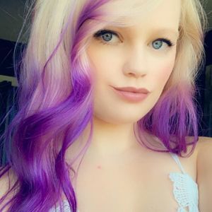 Meet your Posher, Jenelle